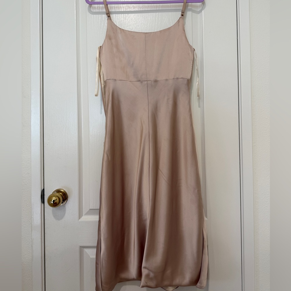 Revelry Champagne Satin Midi Dress Women’s Size 6 Bridesmaid / Wedding Guest - Picture 2 of 8